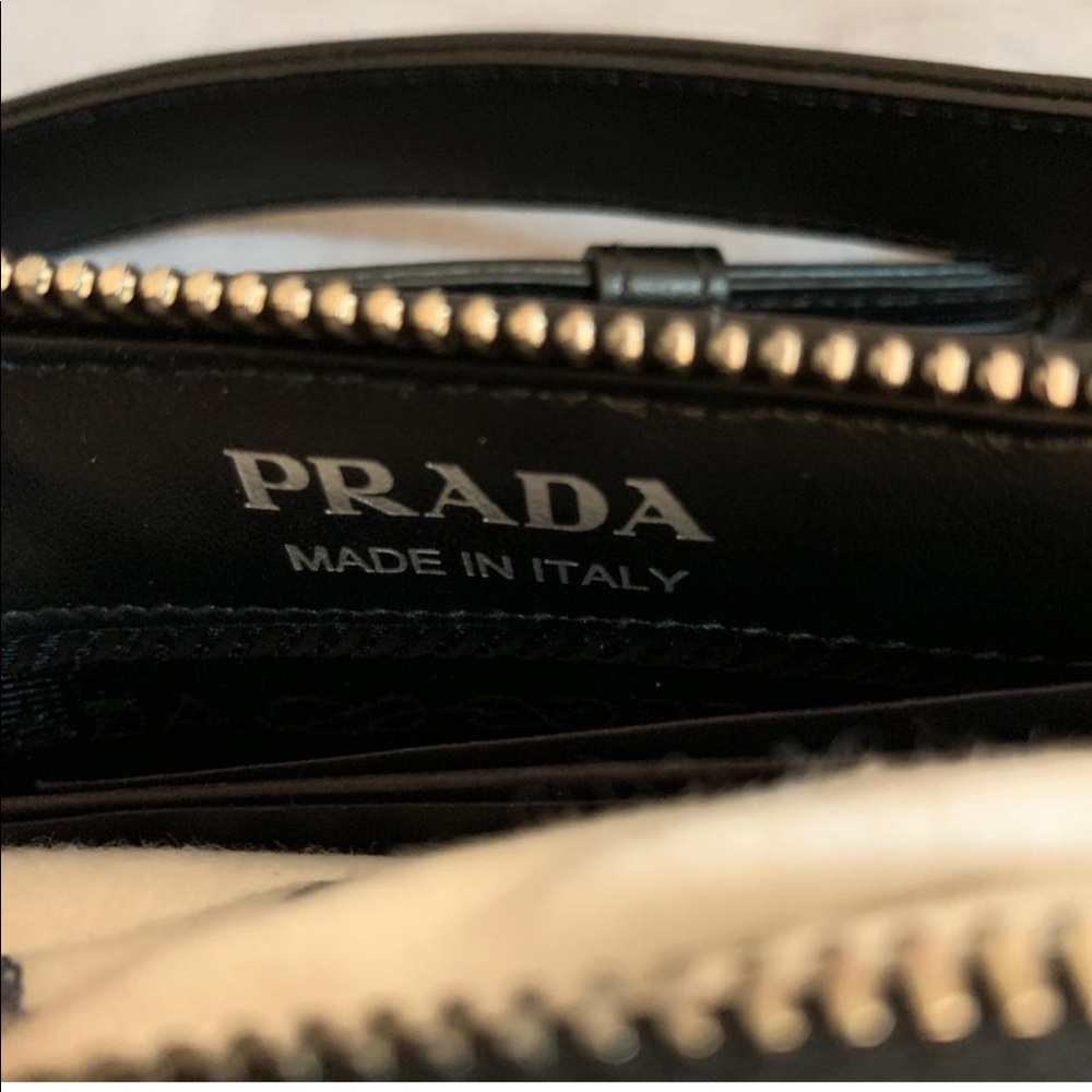 Prada Diagramme Leather belt bag - Picture 8 of 8